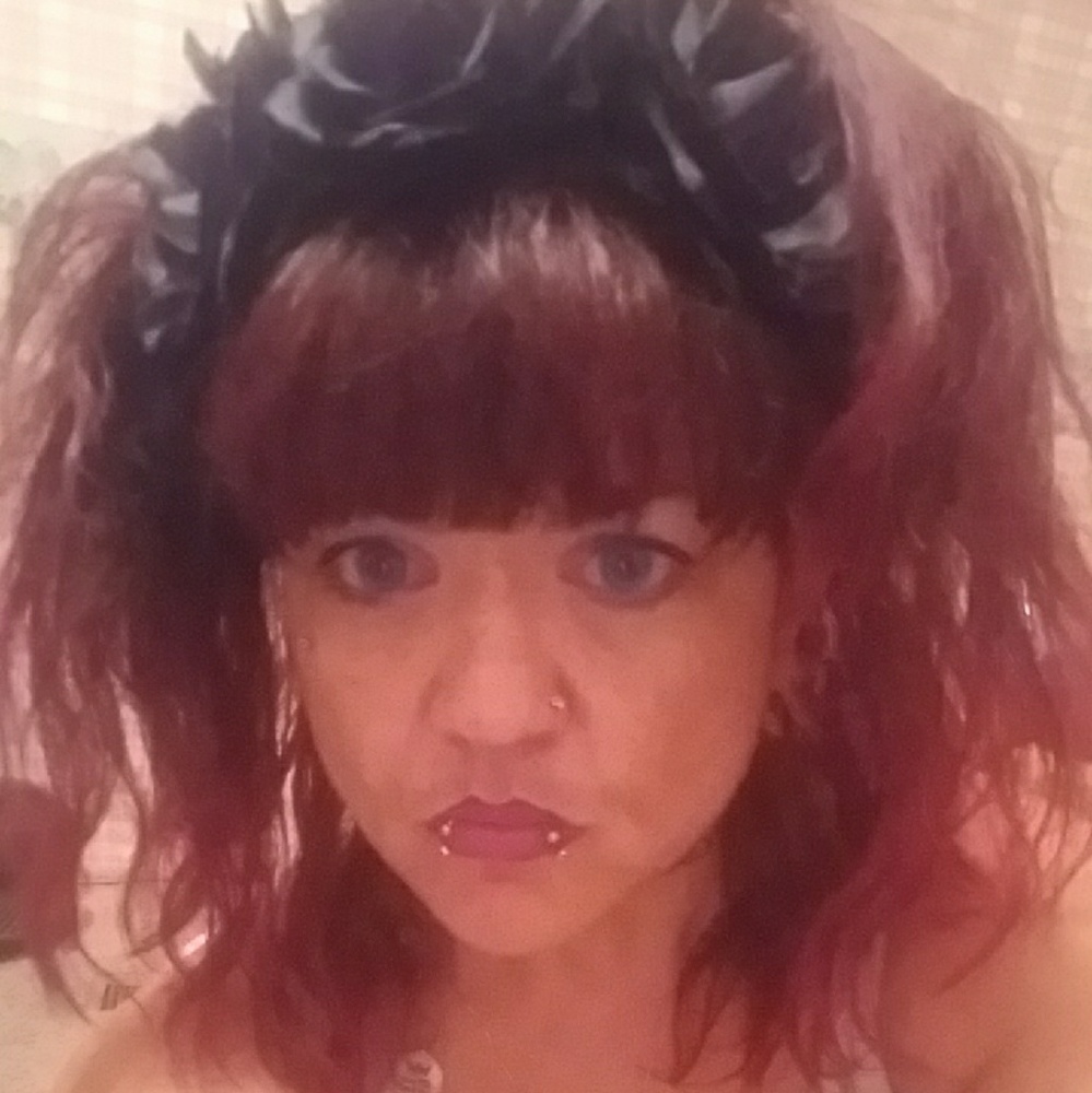 Meet your Posher, Juvy